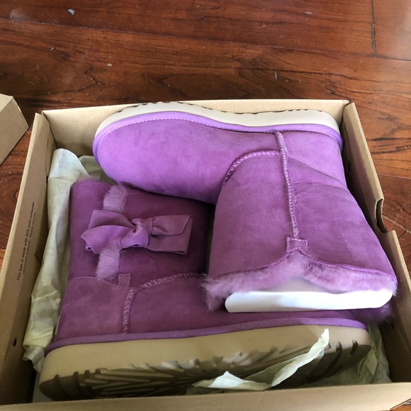 NIB UGG’s W Daelynn Bailey bow size7,8,10,11 - Picture 6 of 8